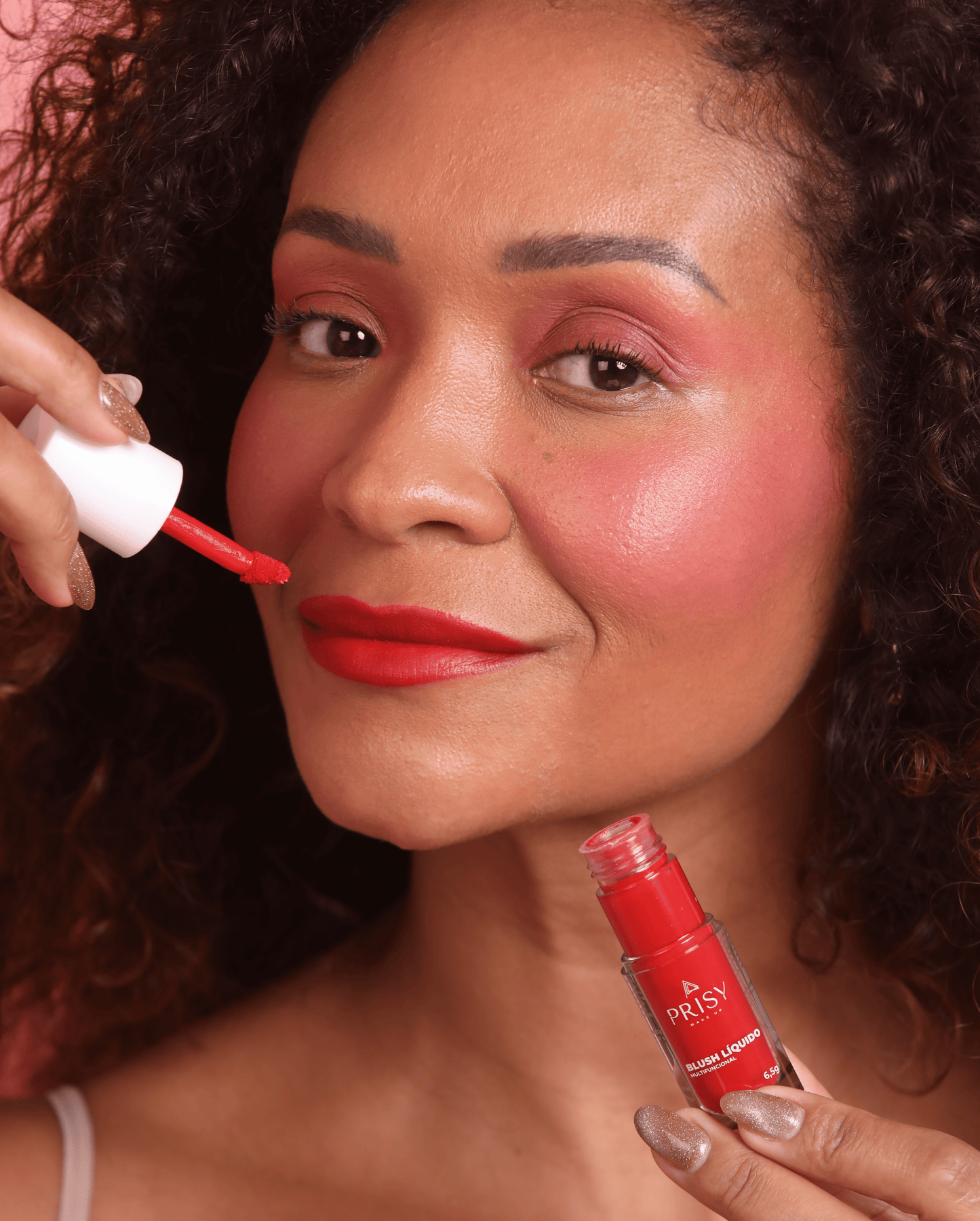 Duo Vibrante: Blush Multifuncional Brisa Coral e Vermelho Magnético – Kit com 2 Cores