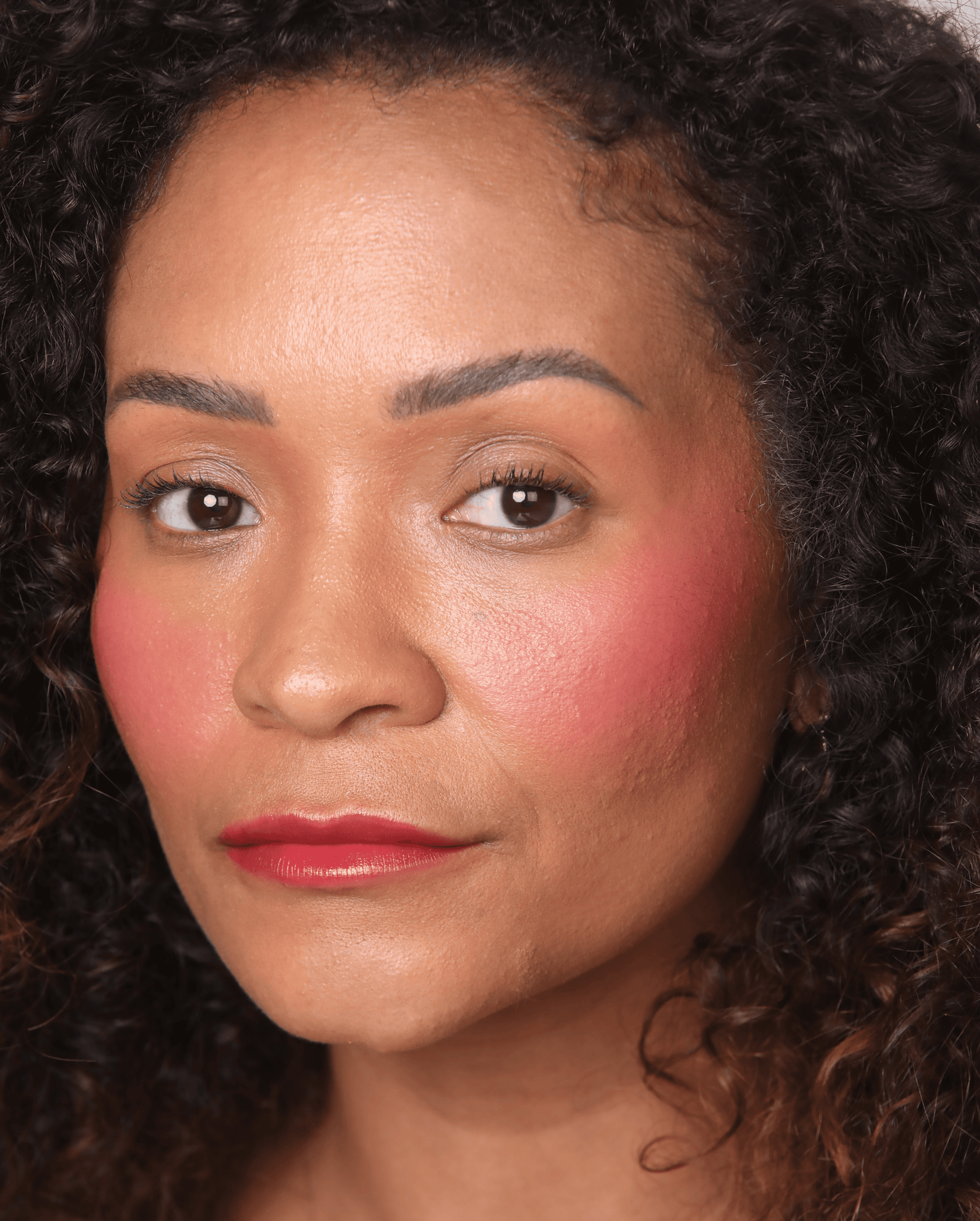 Trio Despertar: Blush Multifuncional Brisa Coral, Essencial Nude e Vermelho Magnético – Kit com 3 Cores